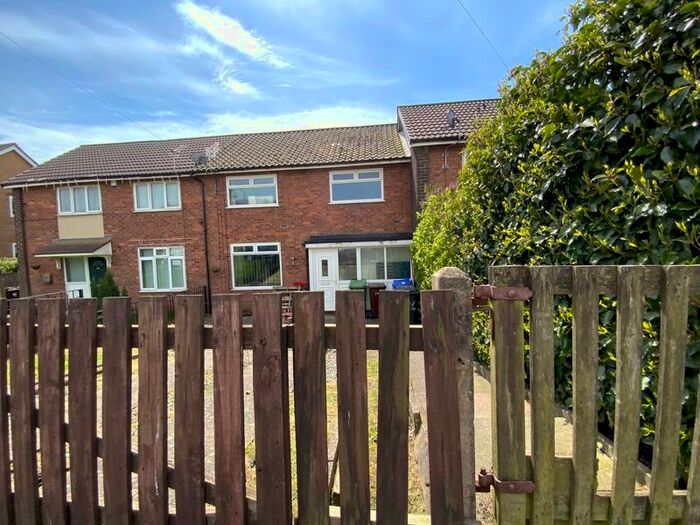 3 Bedroom Terraced House For Sale In Hattersley Road West, Hyde, SK14