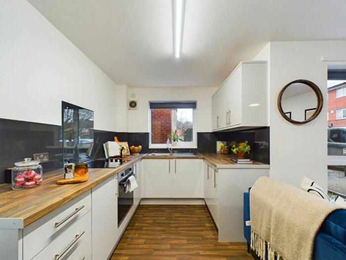 4 Bedroom Flat To Rent In Kedleston Street, Derby, DE1