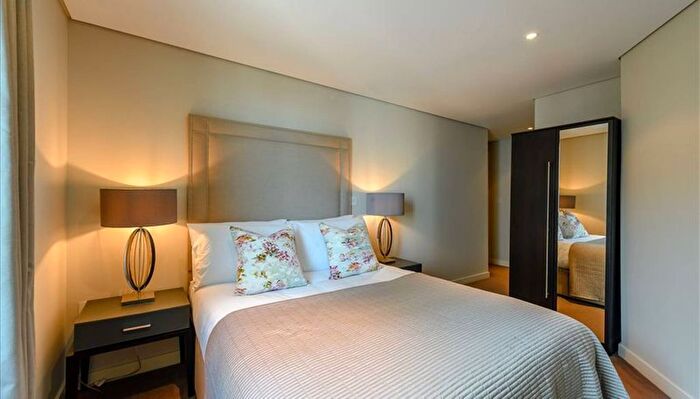 1 Bedroom Flat To Rent In Merchant Square, Paddington, London, W2