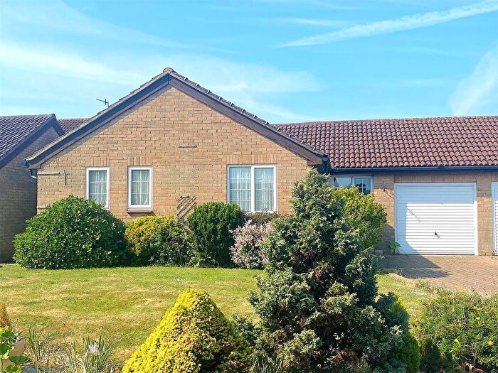 3 Bedroom Bungalow For Sale In The Briary, Bexhill-On-Sea, TN40