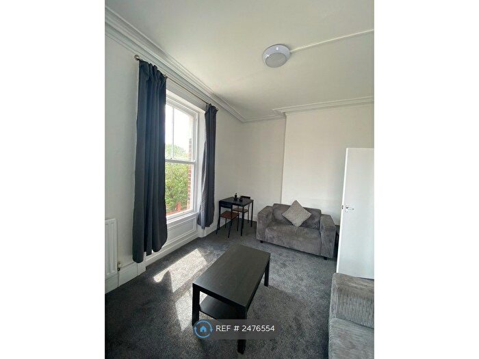 2 Bedroom Flat To Rent In Azalea Terrace North, Sunderland, SR2
