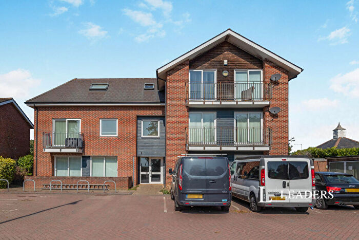 1 Bedroom Flat To Rent In London Road, Waterlooville, Hampshire, PO7