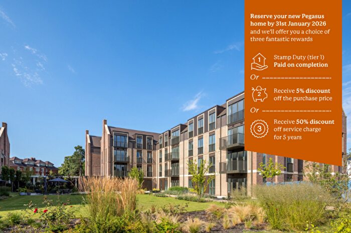 2 Bedroom Retirement Property For Sale In Hobbs Close, West Byfleet, KT14