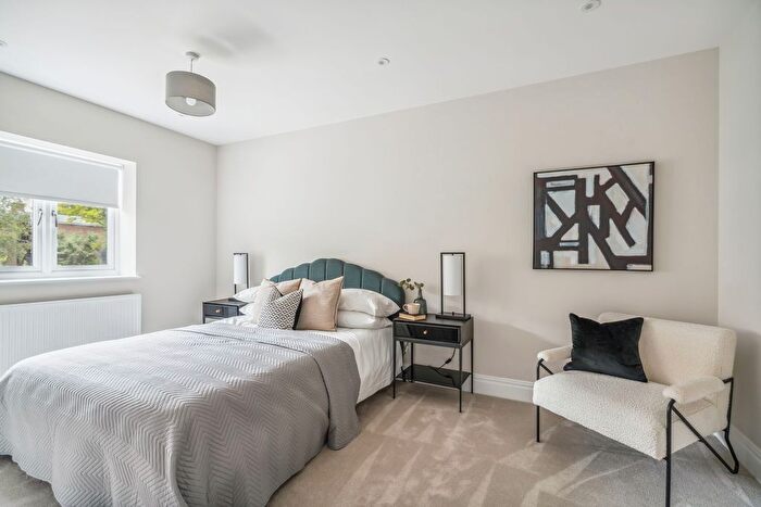 4 Bedroom Property For Sale In Mayflower Way, Beaconsfield, HP9