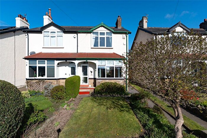 3 Bedroom Semi Detached House For Sale In Newlaithes Road, Horsforth, Leeds, West Yorkshire, LS18