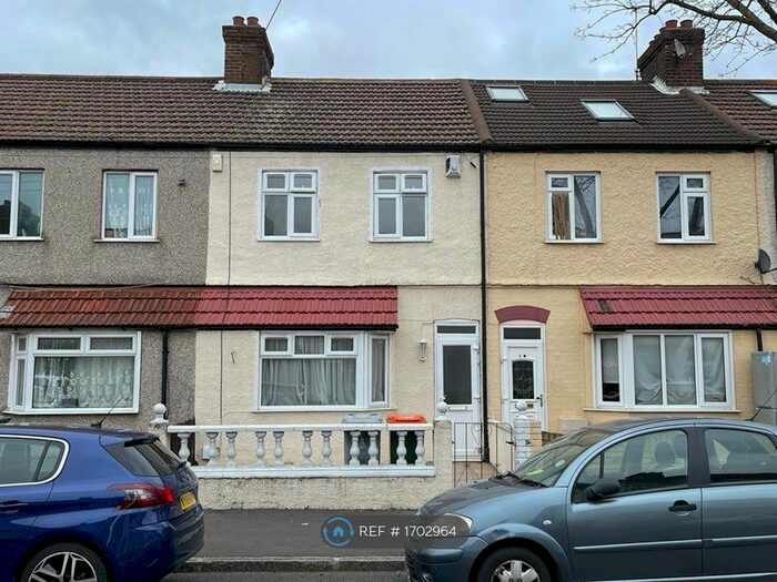 2 Bedroom Terraced House To Rent In Stokes Road, London, E6