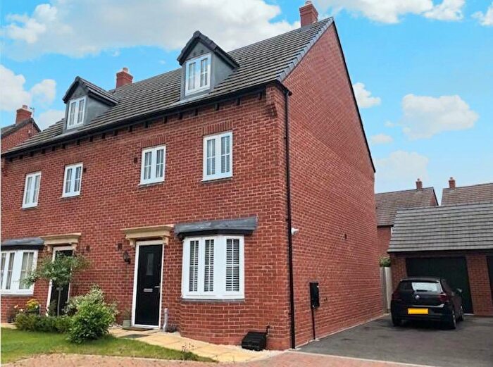 4 Bedroom Town House To Rent In Middle Green, Rothley, LE7