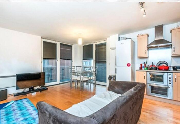 2 Bedroom Flat To Rent In Sirocco, Ocean Village, Southampton, SO14