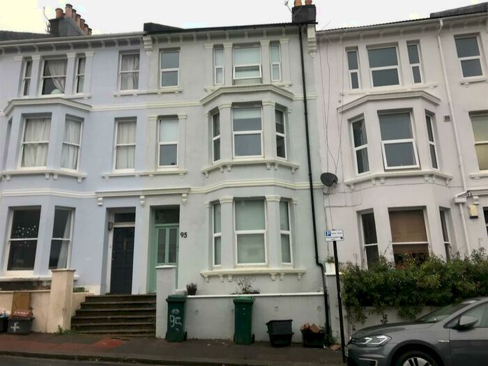 1 Bedroom Flat To Rent In Roundhill Crescent, Brighton, BN2