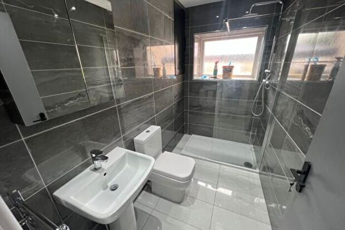 1 Bedroom Flat To Rent In Richmond Road Cardiff, CF24