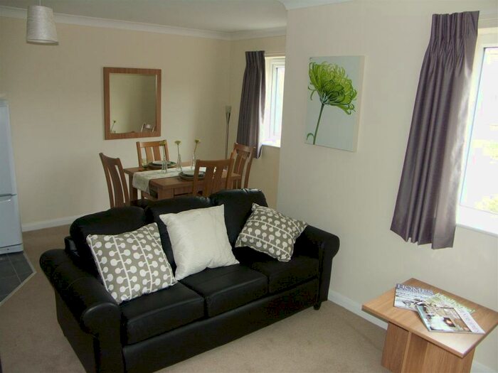 2 Bedroom Flat To Rent In Abbeyfields, Peterborough, PE2