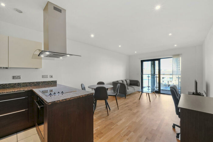 2 Bedroom Flat To Rent In Oval Road, Camden, NW1