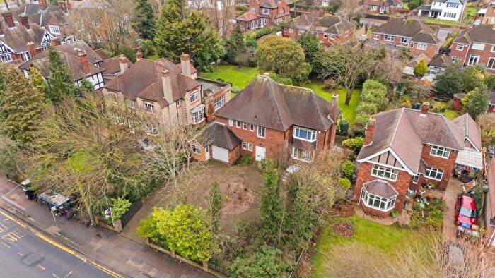 4 Bedroom Detached House For Sale In Scartho Road, Grimsby, N.E.Lincolnshire, DN33