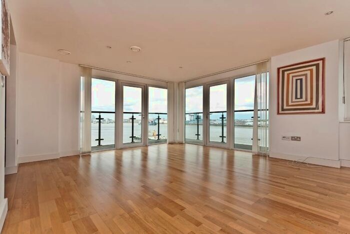 2 Bedroom Flat To Rent In Mizzen Mast House, Mast Quay, SE18