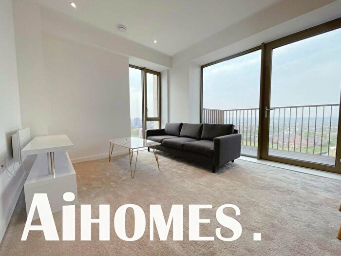 2 Bedroom Apartment To Rent In Local Crescent, Hulme Street, Salford, M5