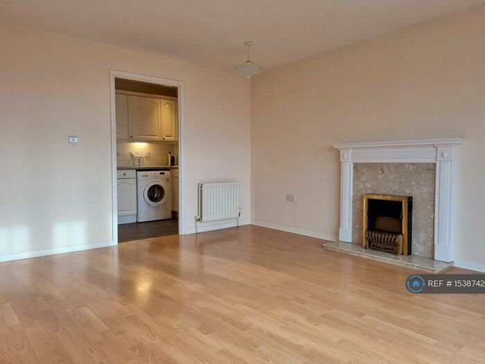 2 Bedroom Flat To Rent In Waters Edge, Shoreham-By-Sea, BN43