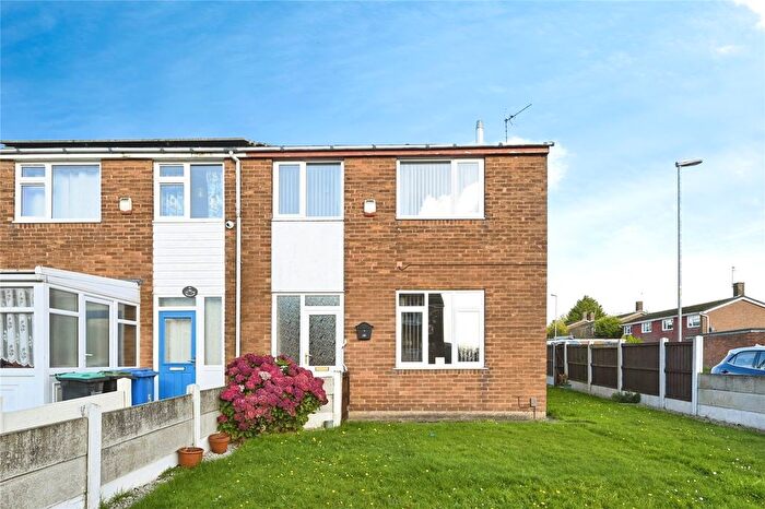 3 Bedroom End Of Terrace House For Sale In Epperstone Court, Mansfield, Nottinghamshire, NG18