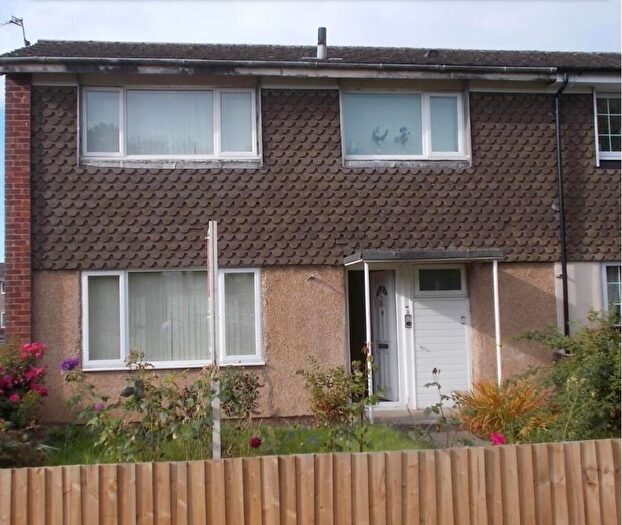 3 Bedroom End Of Terrace House To Rent In Tintern Walk, Grimsby, DN37