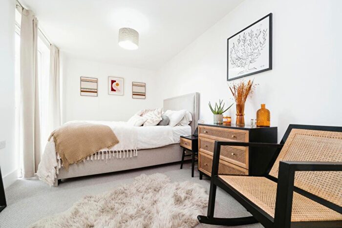 3 Bedroom Terraced House For Sale In Kempton Mews, London, London, E6