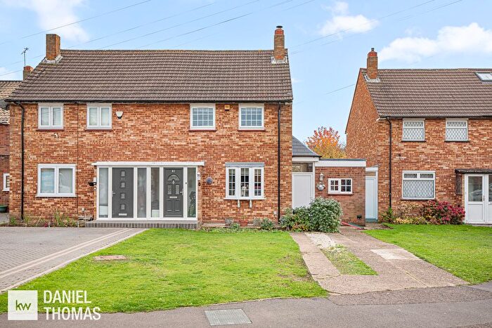 2 Bedroom Semi Detached House For Sale In Beechfield Walk, Waltham Abbey, EN9