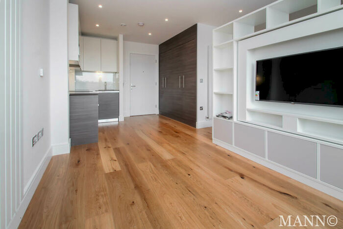 Apartment To Rent In Riverdale House, Lewisham, SE13