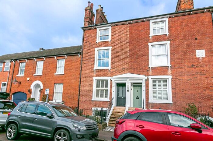 3 Bedroom Town House For Sale In Benslow Lane, Hitchin, SG4