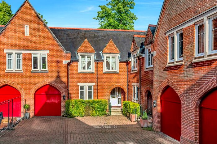 3 Bedroom House To Rent In Virginia Water, GU25