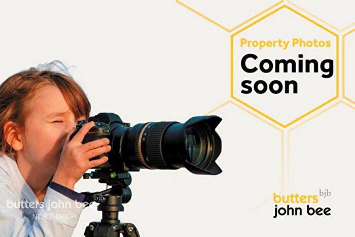 2 Bedroom Bungalow For Sale In Orchard Close, Northwich, CW9