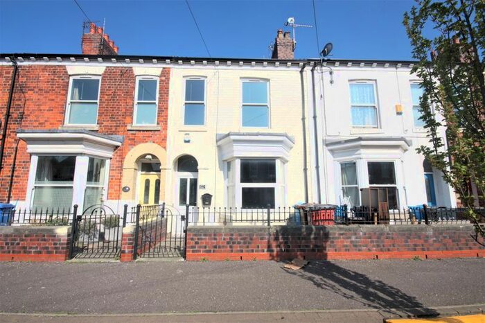 2 Bedroom Terraced House To Rent In Plane Street, Hull, HU3