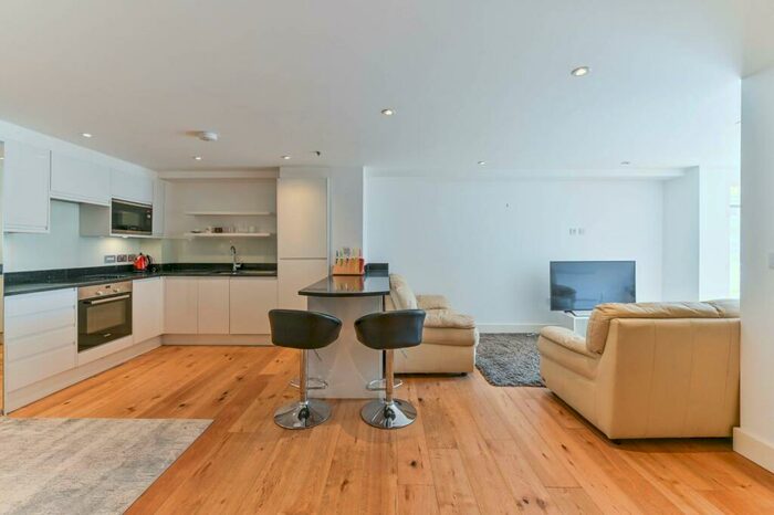 1 Bedroom Flat To Rent In Green Dragon House, Central Croydon, Croydon, CR0