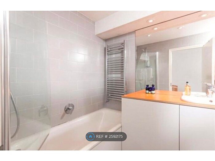 1 Bedroom Flat To Rent In Gore Road, London, E9