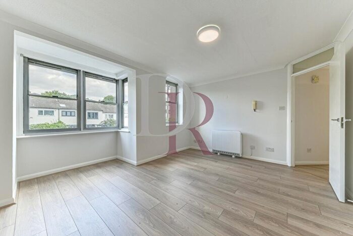 1 Bedroom Flat To Rent In Chalcot Lodge, Adelaide Road, Belsize Park, NW3