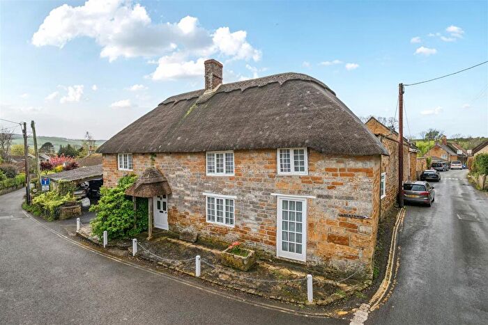 3 Bedroom House For Sale In Duck Street, Chideock, Bridport, DT6