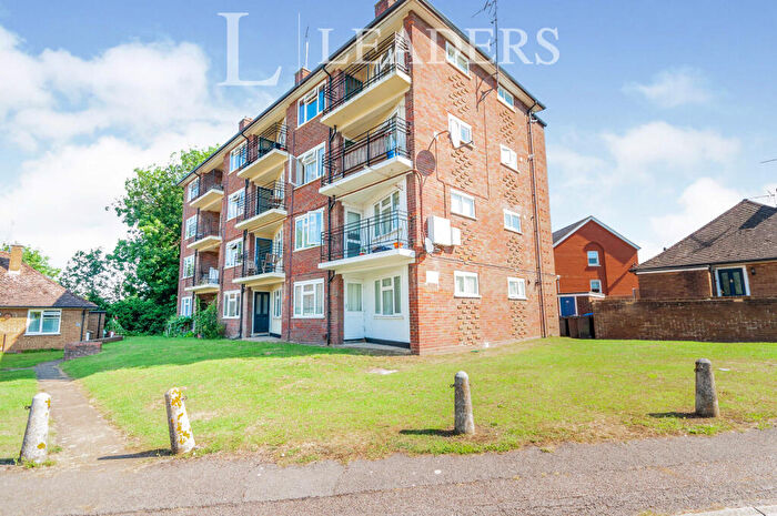 1 Bedroom Flat To Rent In Chapman House, Hazelwood Close, Hitchin, SG5