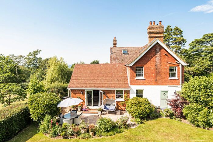 4 Bedroom Detached House For Sale In Heathfield Road, Etchingham, TN19