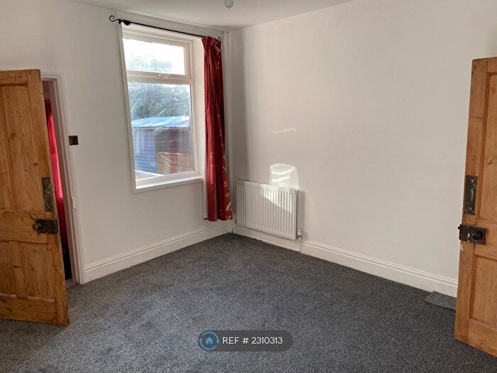 2 Bedroom End Of Terrace House To Rent In Northfield Street, Worcester, WR1