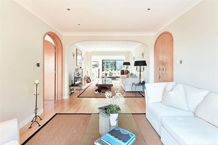 5 Bedroom Detached House To Rent In Sutherland Grove, Putney, London, SW18