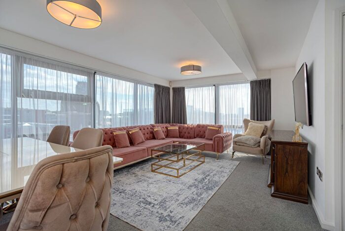3 Bedroom Flat To Rent In Colquitt Street, Liverpool, L1