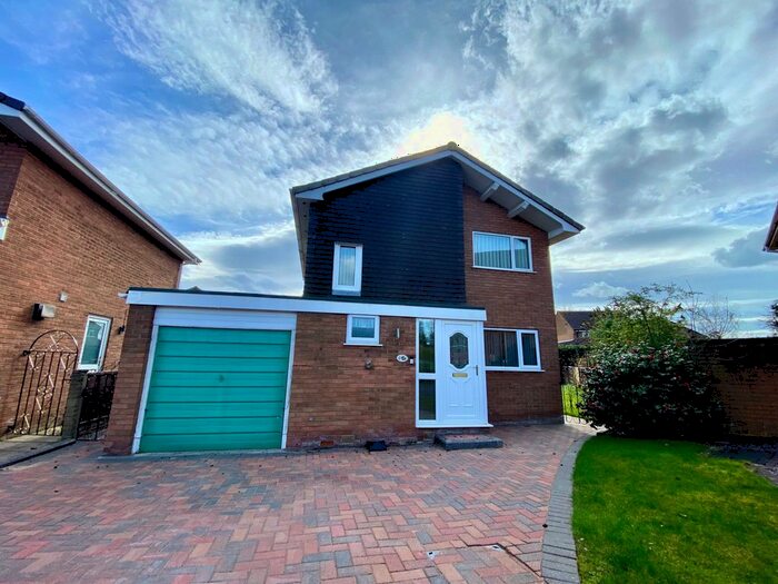 3 Bedroom Detached House To Rent In Arran Close, Crewe, CW2