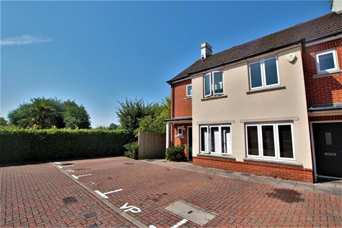 2 Bedroom Semi Detached House To Rent In Woking, Surrey, GU22