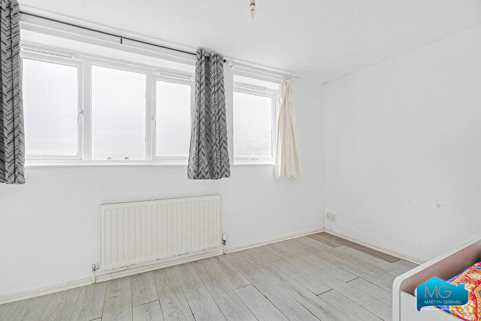 5 Bedroom Terraced House To Rent In Thetford Close, Tottenham, London, N13