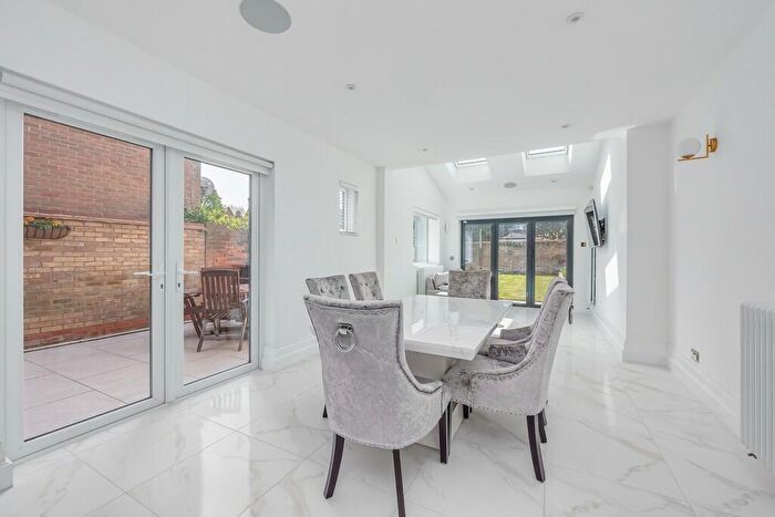 6 Bedroom Semi-Detached House To Rent In Clapham Road, Bedford, Bedfordshire, MK41