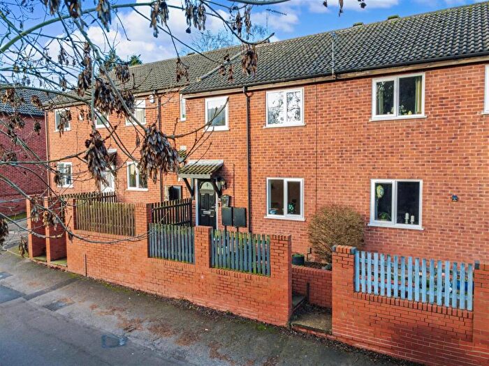 3 Bedroom Terraced House For Sale In Starch Lane, Sandiacre, Nottingham, NG10