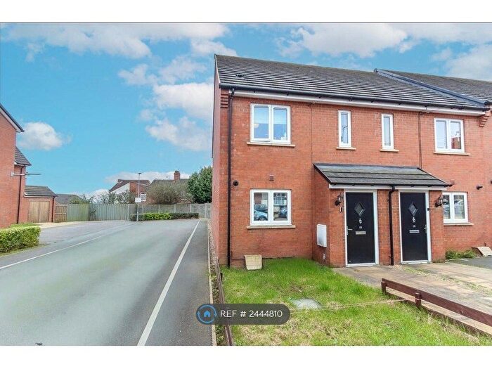 3 Bedroom Terraced House To Rent In Compton Road, Wellingborough, NN8