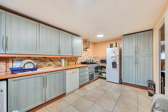 3 Bedroom End Of Terrace House For Sale In Acorn Way, London, SE23