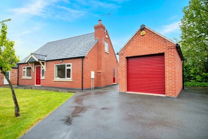 4 Bedroom Detached Bungalow For Sale In Woodhouse Road, Belton, Doncaster, DN9