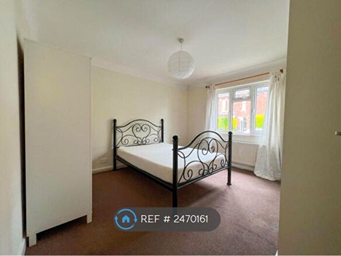 2 Bedroom Flat To Rent In Fitzhugh House, Southampton, SO15