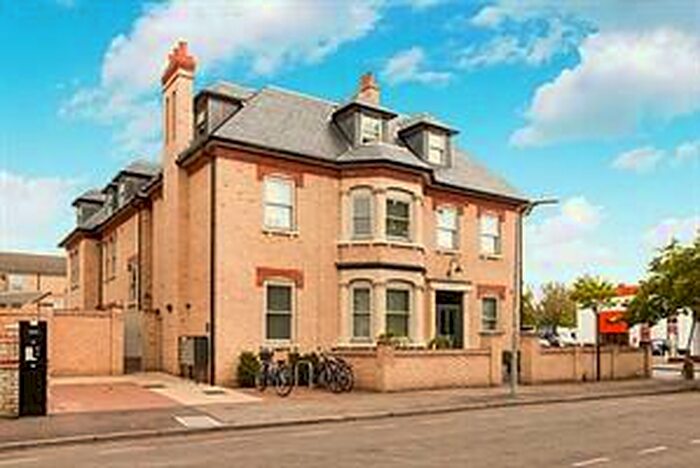 Studio To Rent In Humberstone Road, Cambridge, CB4