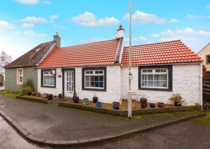 2 Bedroom Cottage For Sale In Ladybank Road, Dunshalt, KY14