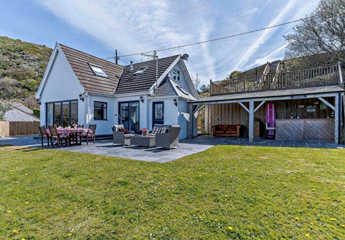 4 Bedroom Detached House For Sale In Tresaith, Cardigan, Ceredigion, SA43